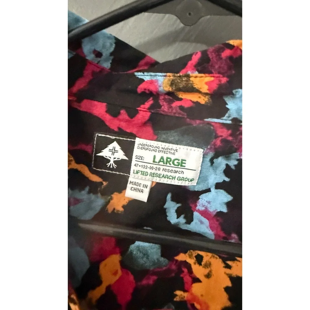 LRG Mens‎ Abstract Camo Button Down Shirt Short Sleeve Multi Color Cotton Skater